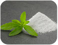 Stevia leaves and the refined sweetener (steviosides) that is obtained from them (photo credit: Zerbor, www.Shutterstock.com)